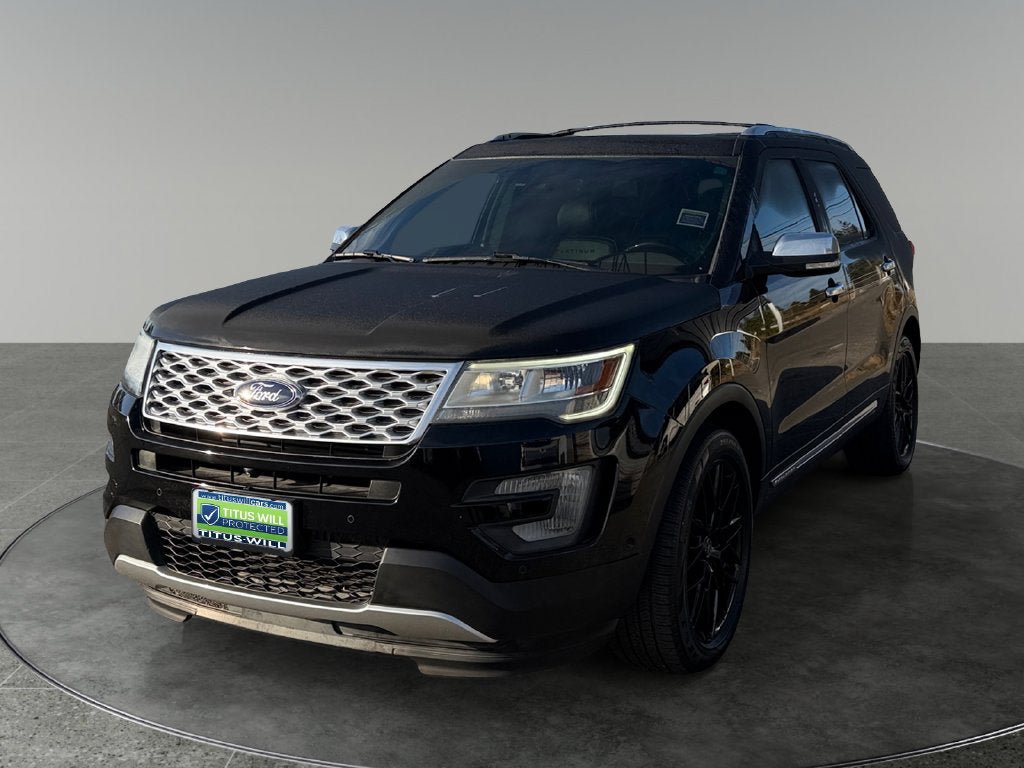 Used 2017 Ford Explorer Platinum AWD/4WD image 4