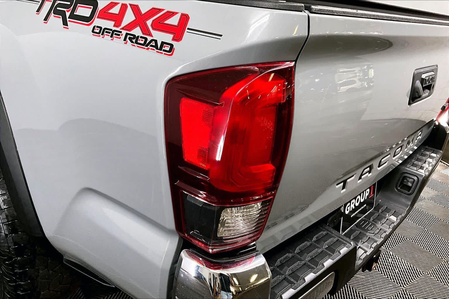 Used 2019 Toyota Tacoma TRD Off-Road AWD/4WD image 26