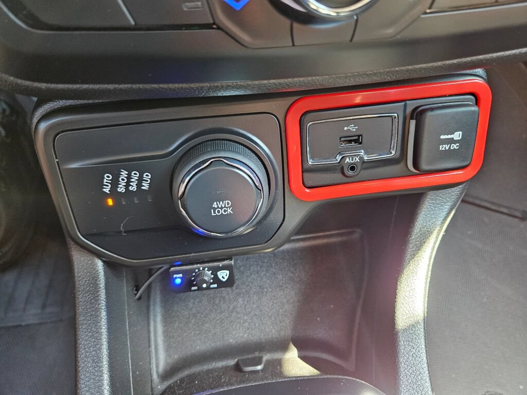 Used 2020 Jeep Renegade Latitude w/ Popular Equipment Group AWD/4WD image 23