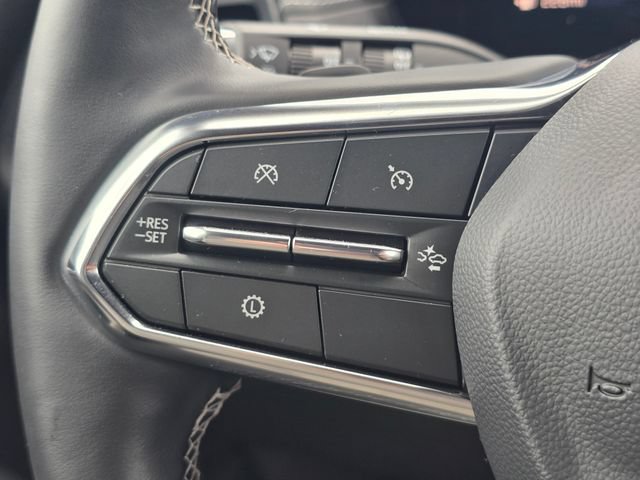 Used 2025 Chevrolet Traverse LT w/ LPO, Floor Liner Package FWD image 37