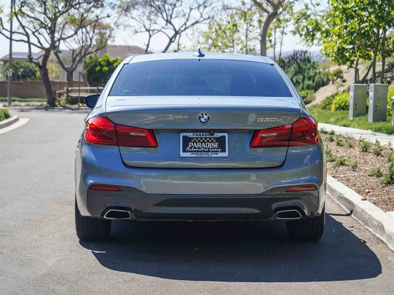 Used 2019 BMW 530e w/ M Sport Package RWD image 5