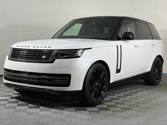 Used 2024 Land Rover Range Rover SE AWD/4WD image 2