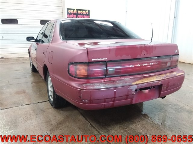 Used 1993 Toyota Camry Deluxe FWD image 6