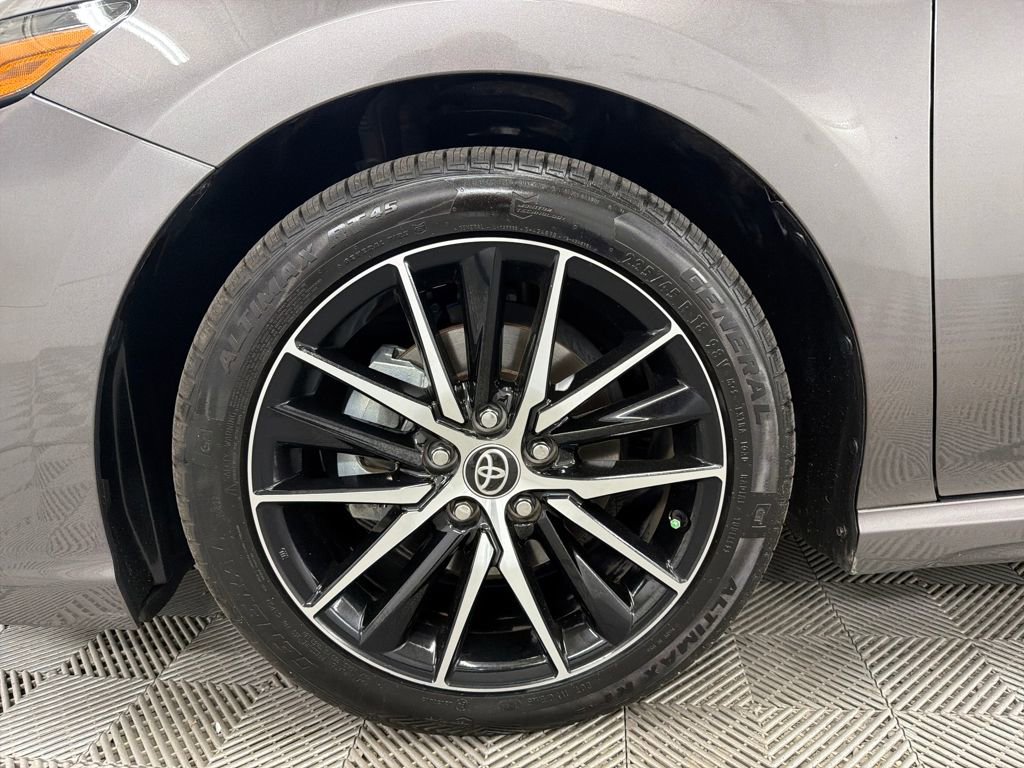 Used 2023 Toyota Camry SE image 13