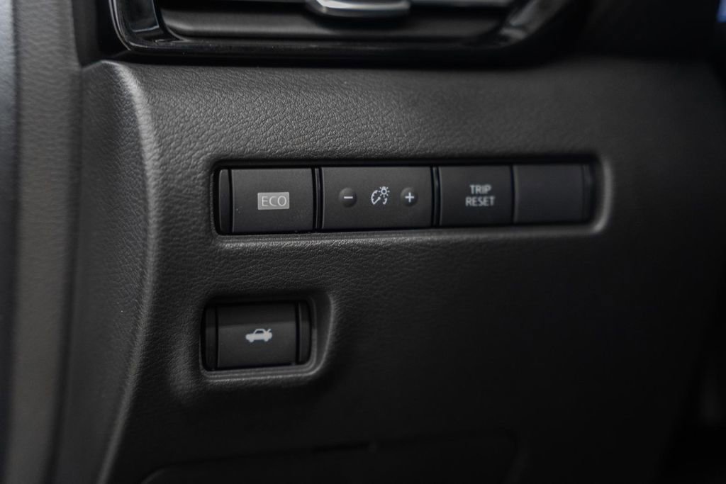 Used 2024 Nissan Sentra SR w/ Lighting Package image 41