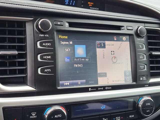 Used 2019 Toyota Highlander XLE AWD/4WD image 13