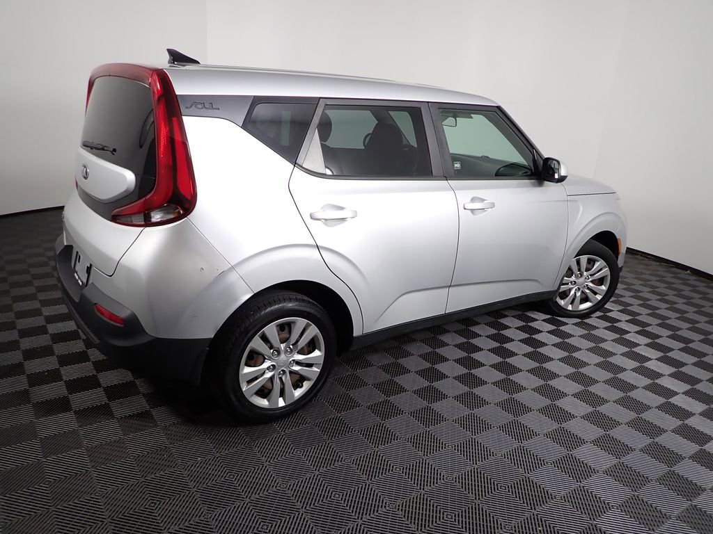Used 2020 Kia Soul LX image 15