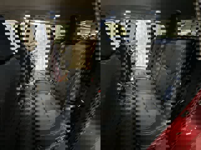 Used 2020 Subaru Ascent Premium w/ Convenience Package image 18