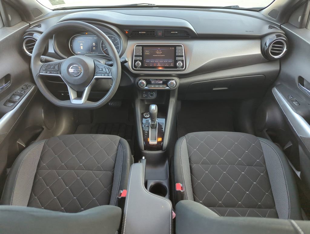 Used 2020 Nissan Kicks SV image 15