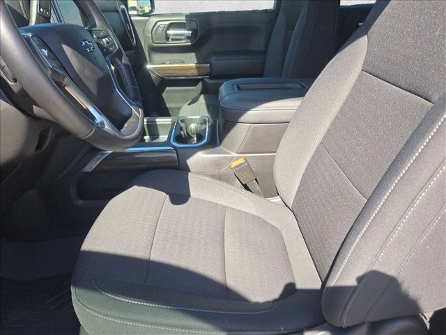 Used 2022 Chevrolet Silverado 1500 LT Trail Boss w/ Convenience Package II AWD/4WD image 16