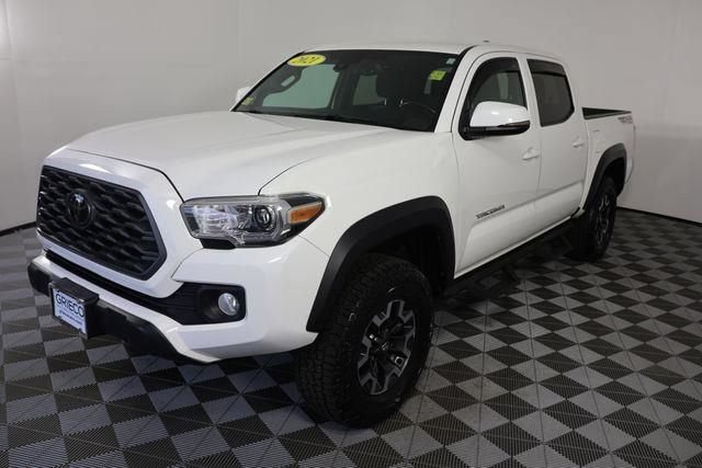 Used 2021 Toyota Tacoma TRD Off-Road AWD/4WD image 5