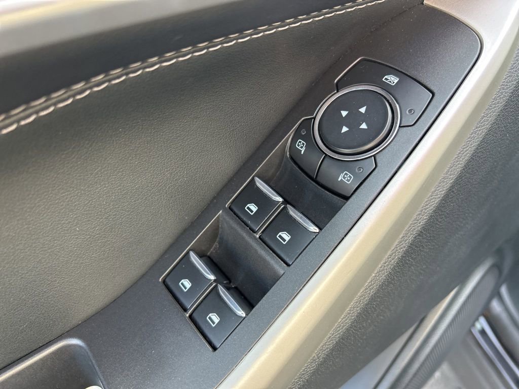 Used 2023 Ford Explorer XLT w/ Equipment Group 202A image 17