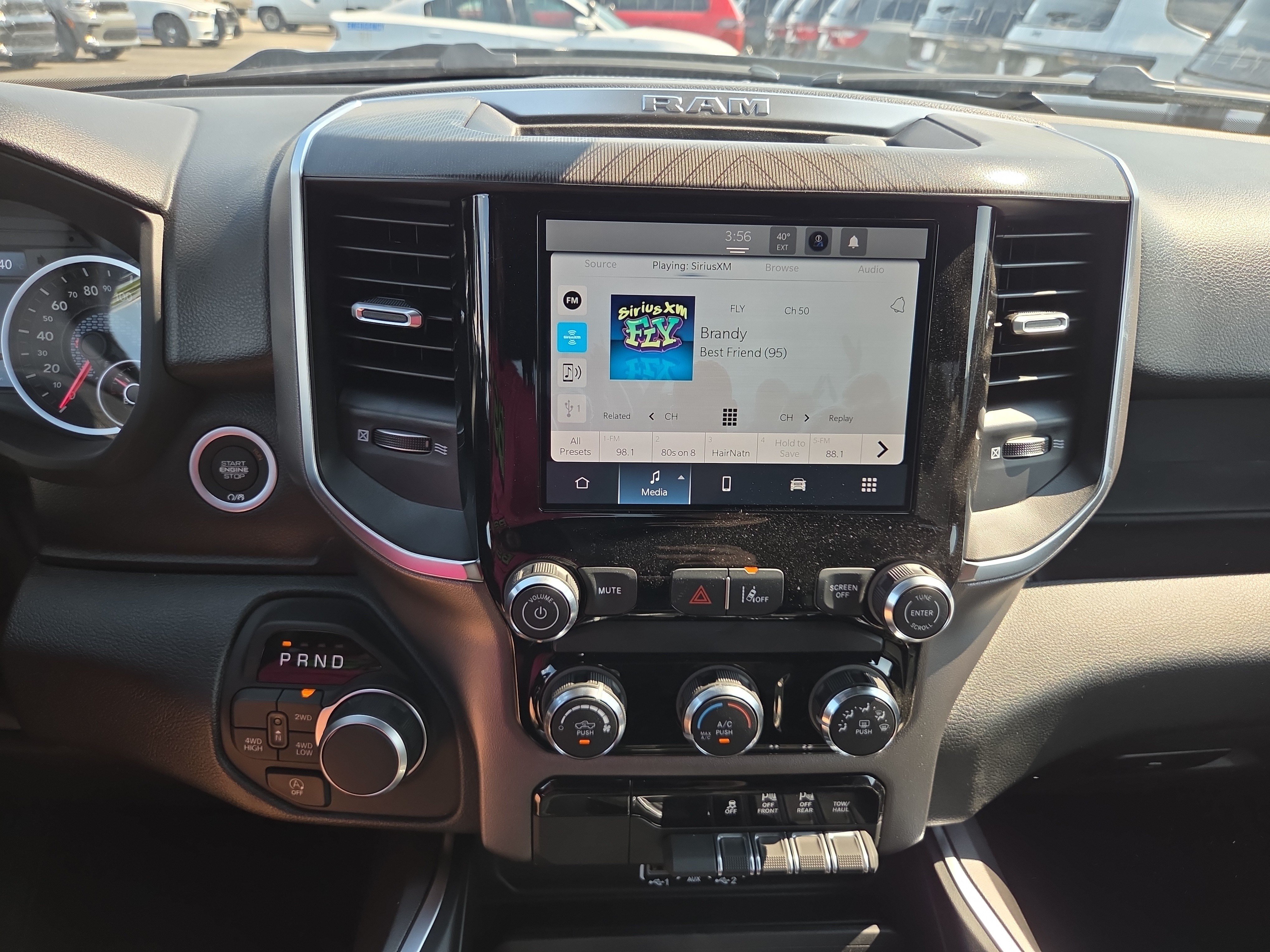 New 2026 RAM 1500 Express AWD/4WD image 10
