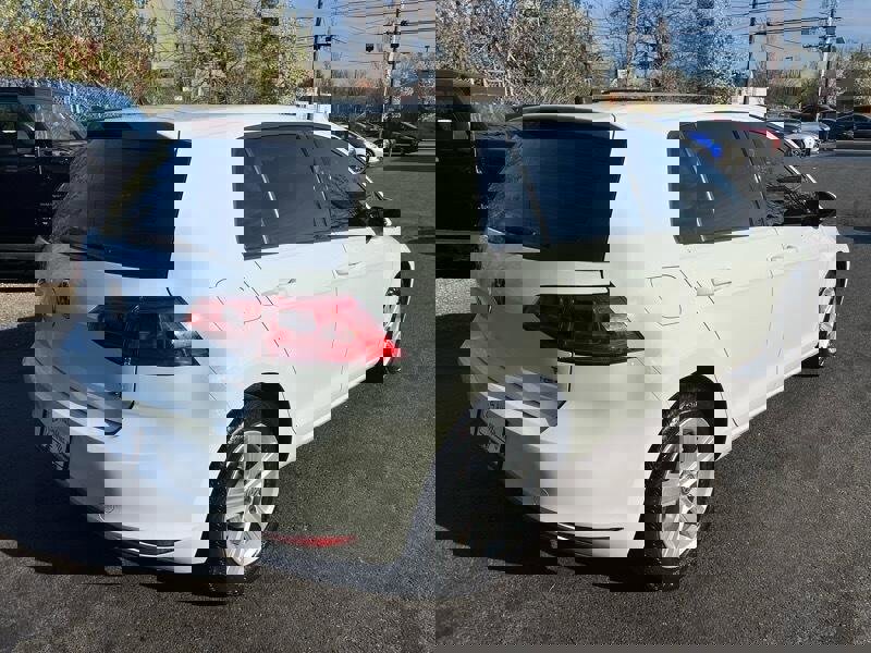 Used 2017 Volkswagen Golf Wolfsburg Edition image 6