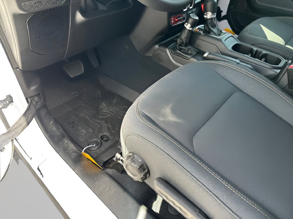 New 2026 Jeep Wrangler Unlimited Sport AWD/4WD image 19