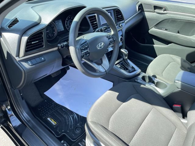 Used 2019 Hyundai Elantra SE w/ Cargo Package FWD image 10