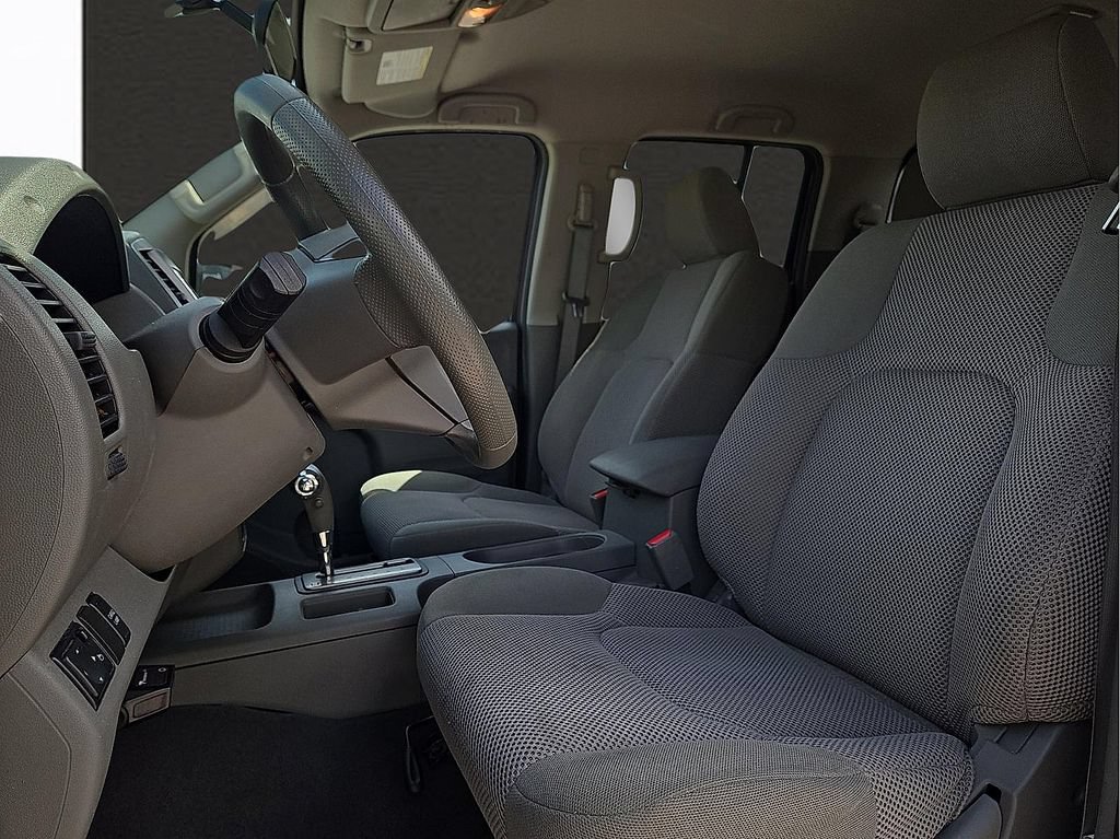 Used 2019 Nissan Frontier SV RWD image 11