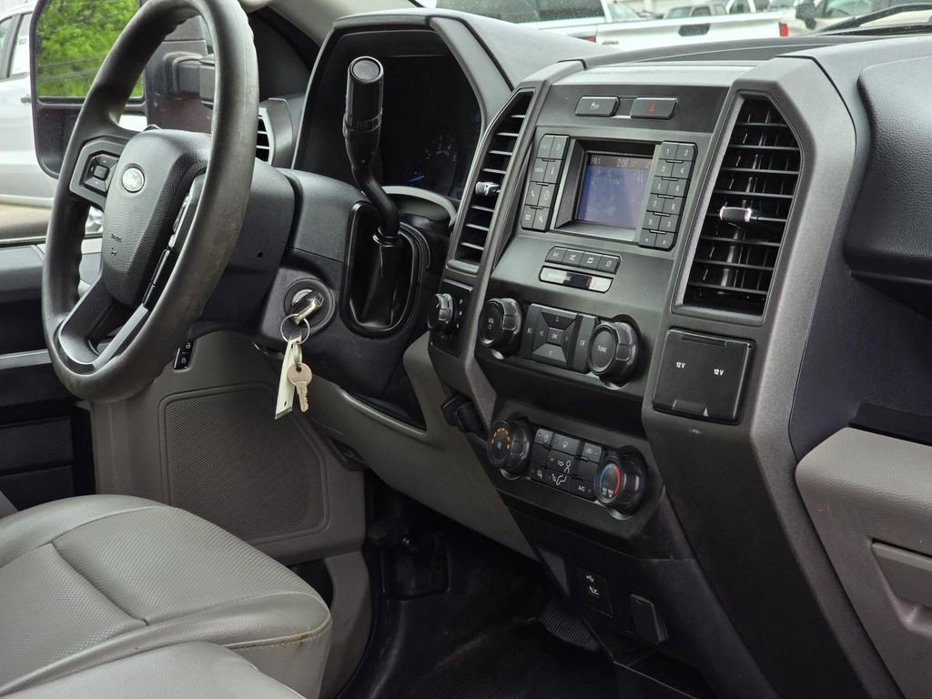 Used 2022 Ford F350 XL w/ Power Equipment Group AWD/4WD image 13