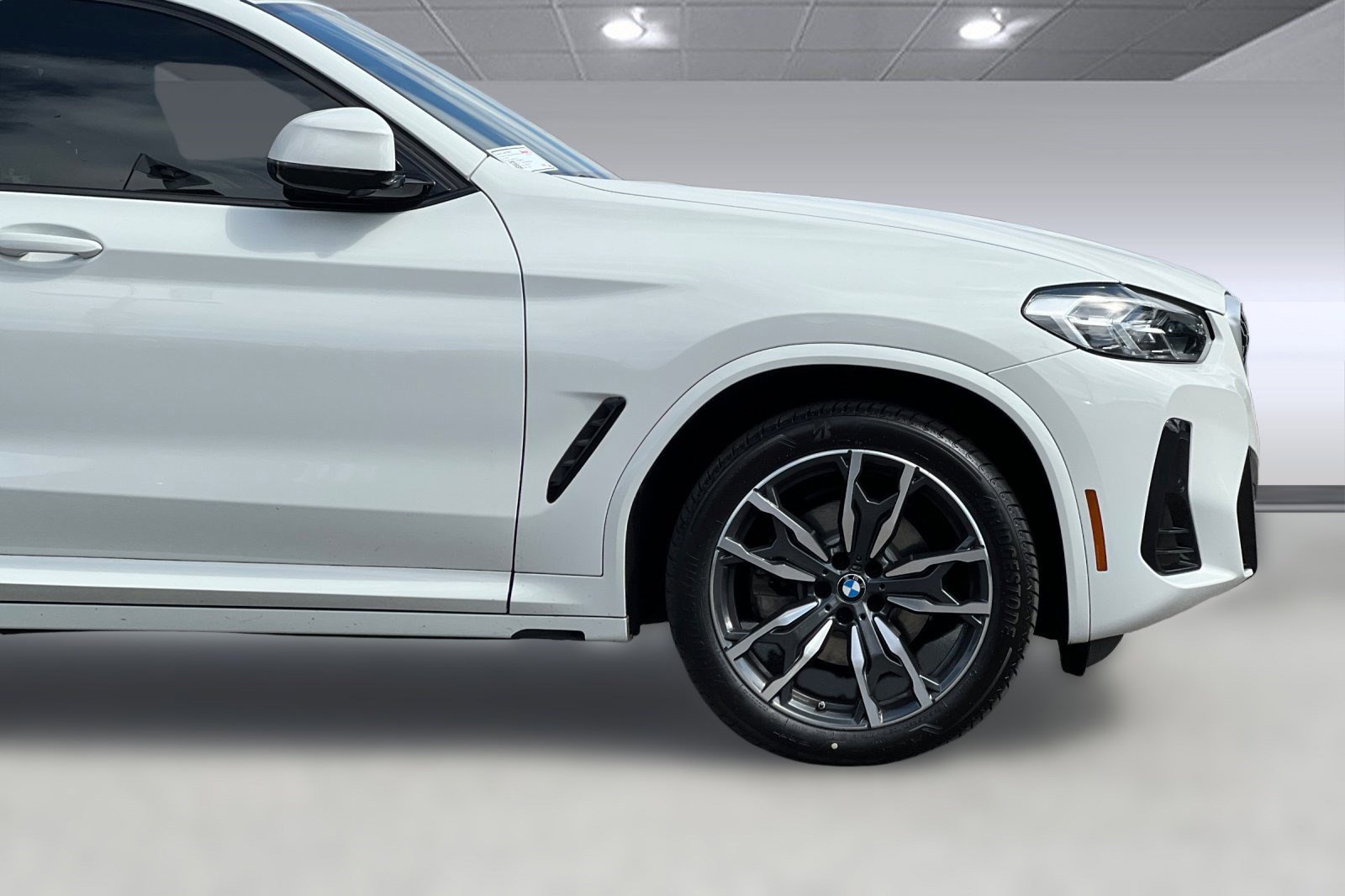 Certified 2023 BMW X4 xDrive30i w/ M Sport Package AWD/4WD image 35