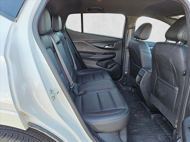 Used 2025 Buick Envista Avenir image 19