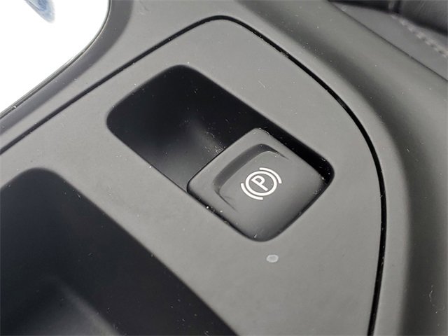 Used 2017 Buick Regal Sport Touring image 18