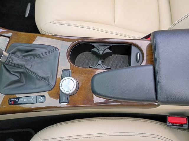 Used 2015 Mercedes-Benz SLK 250 image 30