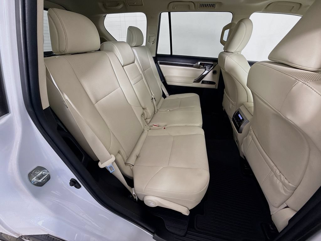 Certified 2022 Lexus GX 460 Premium w/ Premium Plus Package AWD/4WD image 29