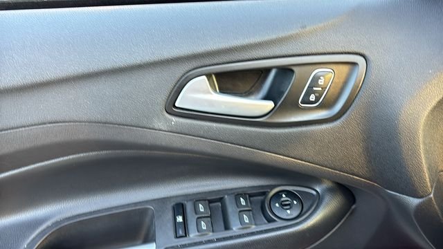 Used 2018 Ford Escape SE FWD image 9
