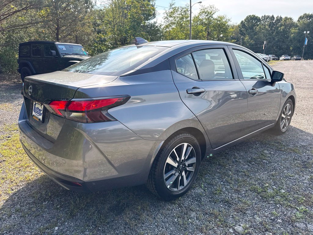 Used 2025 Nissan Versa SV FWD image 7