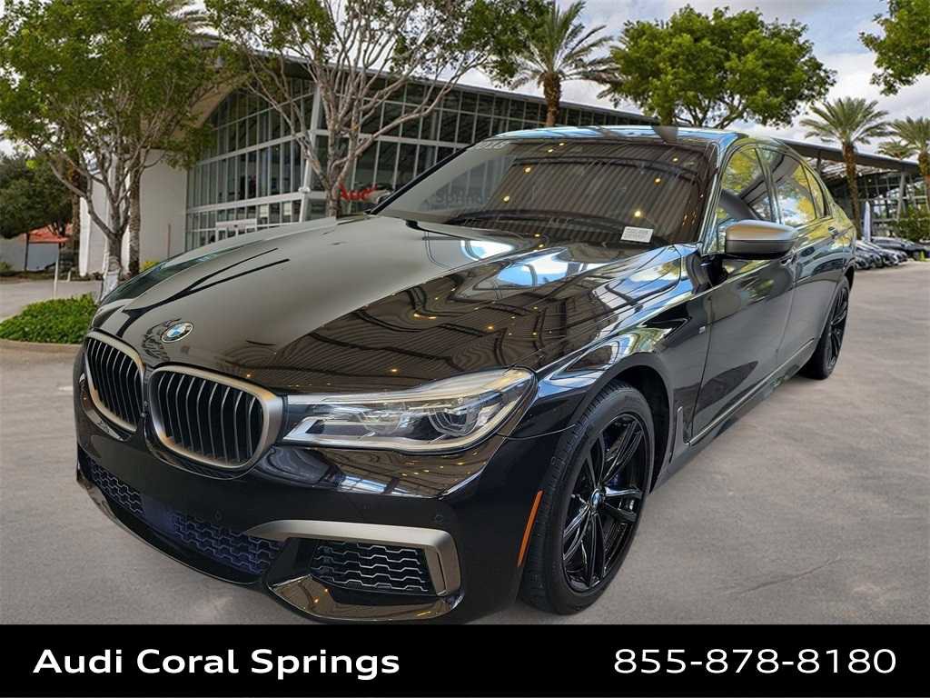 Used 2018 BMW M760i xDrive video 1