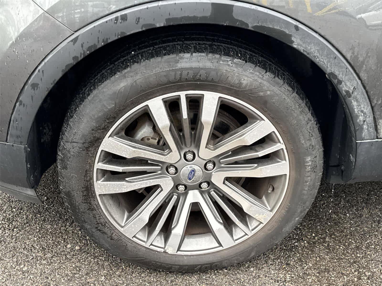 Used 2017 Ford Explorer Platinum AWD/4WD image 12