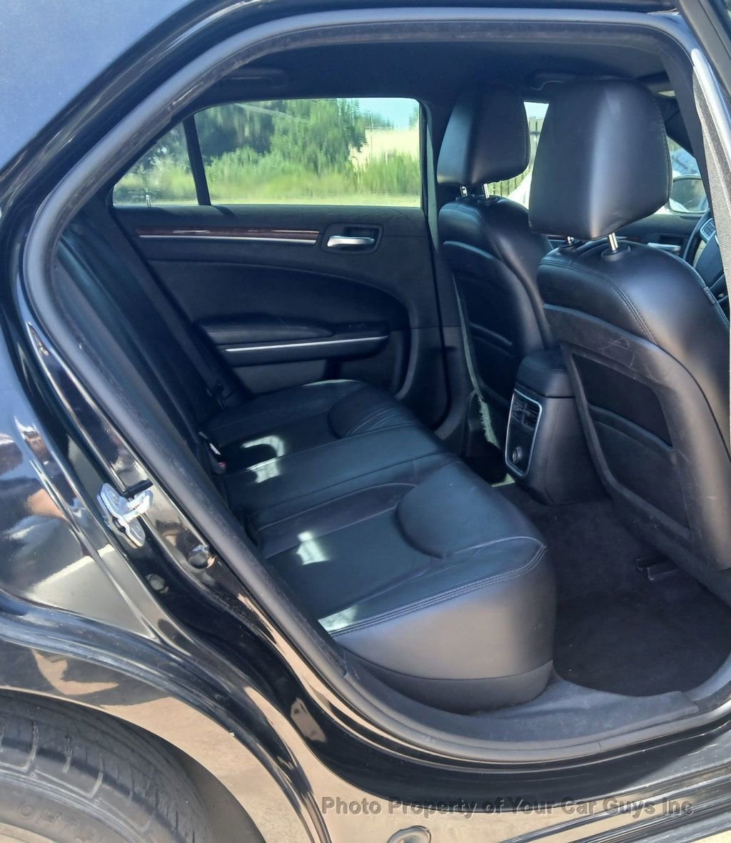 Used 2013 Chrysler 300 image 12