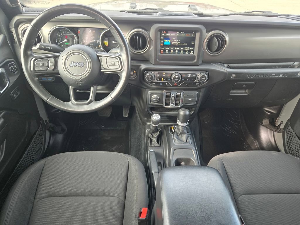 Used 2023 Jeep Wrangler Unlimited w/ Cold Weather Group image 27