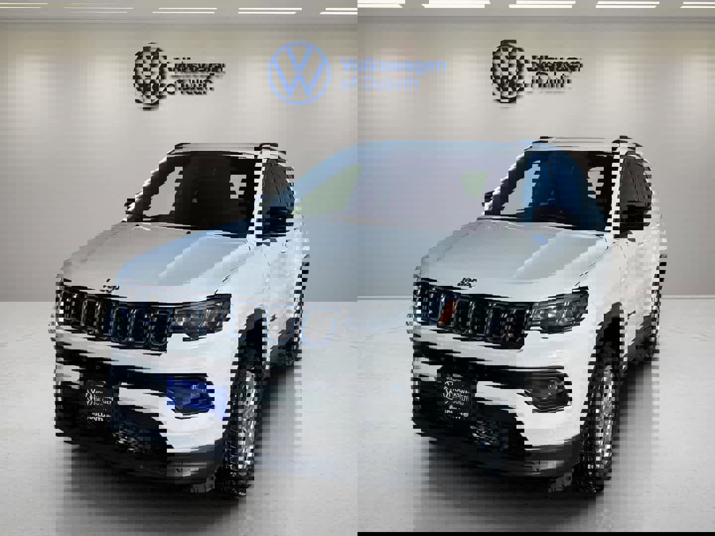 Used 2024 Jeep Compass Latitude image 1