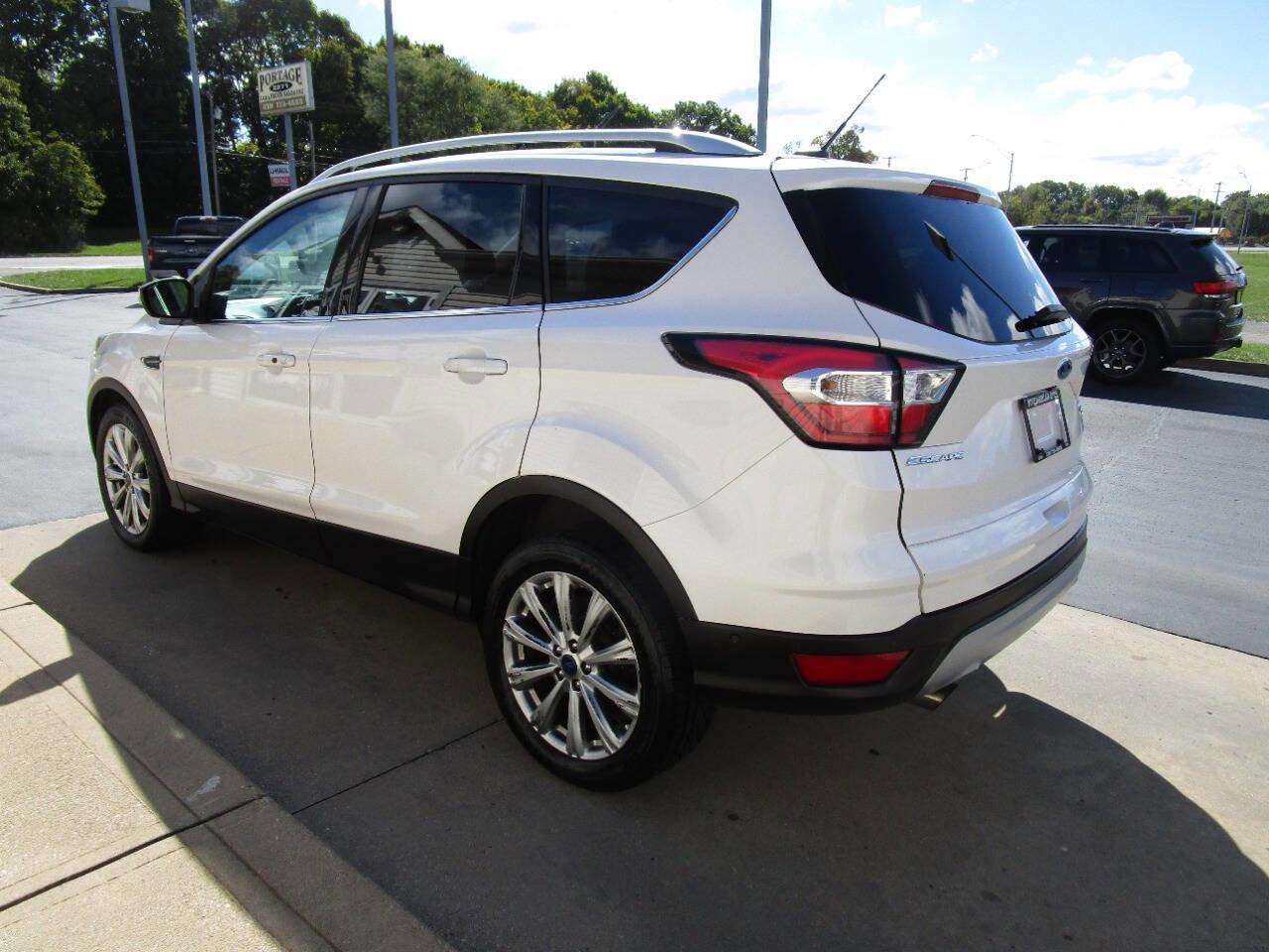 Used 2017 Ford Escape Titanium w/ Equipment Group 301A image 5