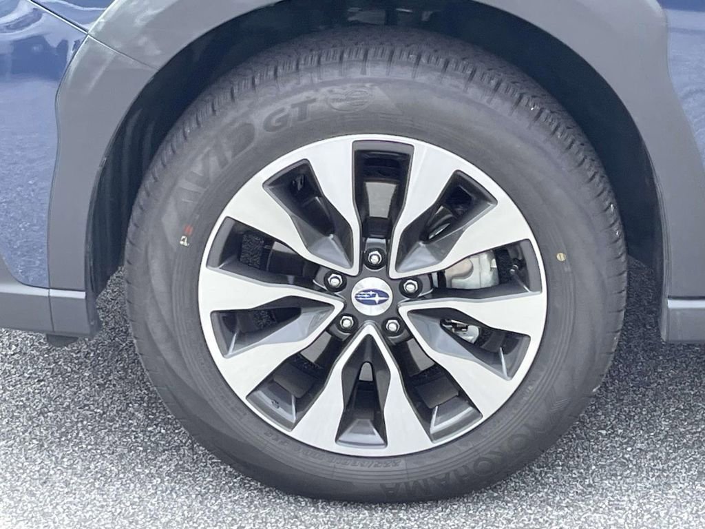 Certified 2025 Subaru Outback Touring XT w/ Tech Package 3 image 9