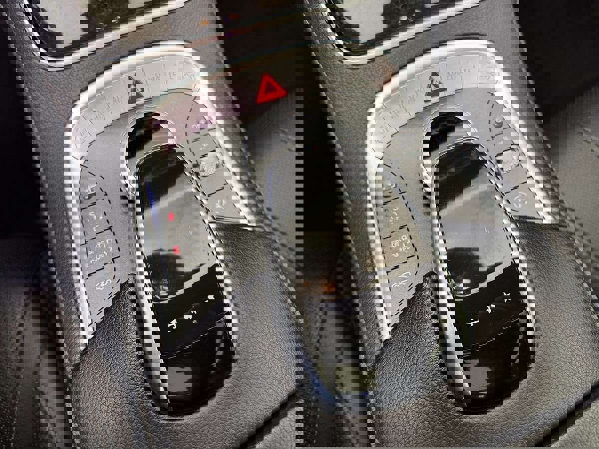 Used 2017 Mercedes-Benz S 550 4MATIC Sedan image 31