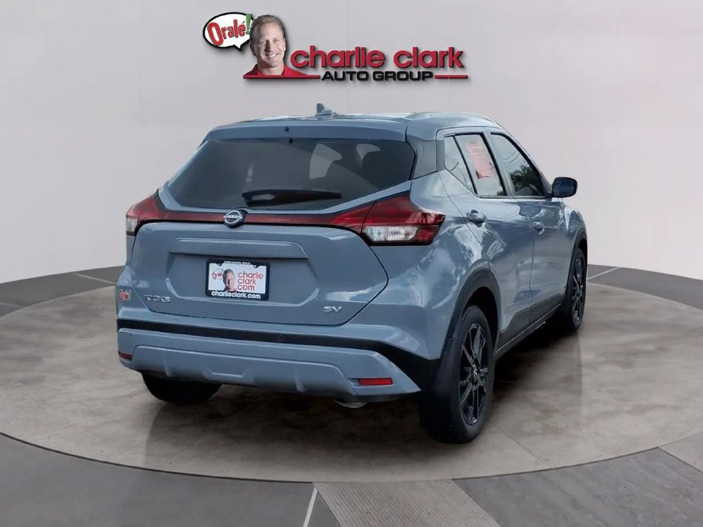 Certified 2023 Nissan Kicks SV FWD image 5