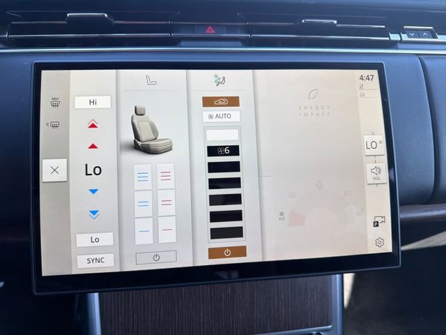 Used 2025 Land Rover Range Rover SE image 33