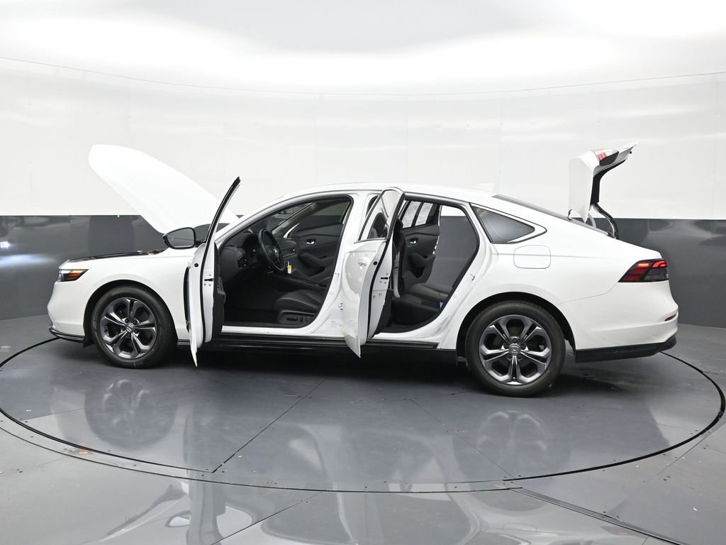 Used 2025 Honda Accord EX-L image 31