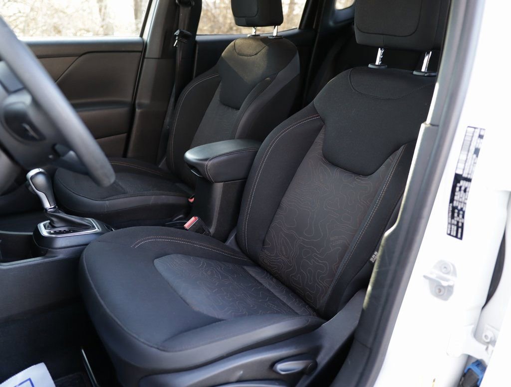 Used 2023 Jeep Renegade Latitude image 23