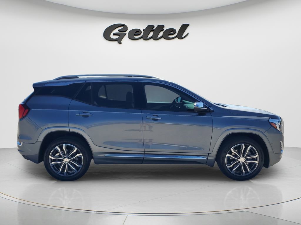 Used 2020 GMC Terrain Denali w/ Denali Premium Package image 3