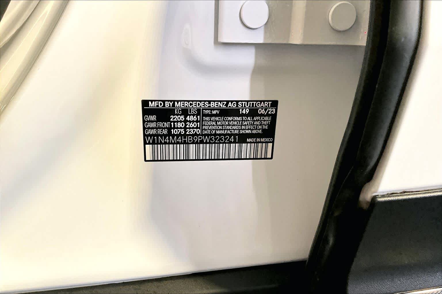 Used 2023 Mercedes-Benz GLB 250 4MATIC image 34