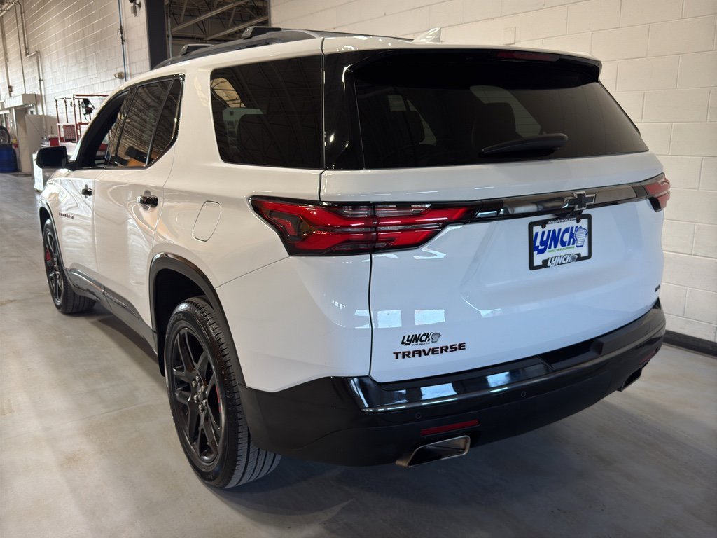 Used 2022 Chevrolet Traverse Premier w/ Redline Edition image 3