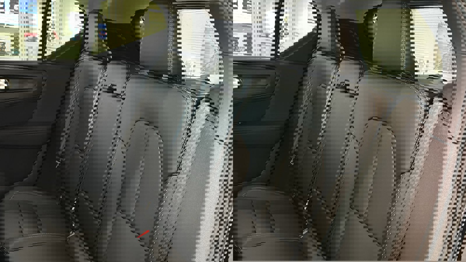 New 2026 Volvo XC40 B5 Ultra w/ Protection Package Premier image 26