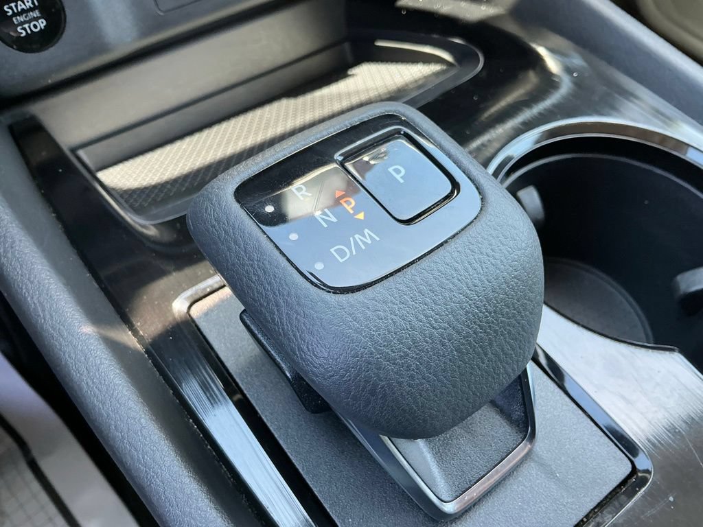 Used 2024 Nissan Rogue SV FWD image 30