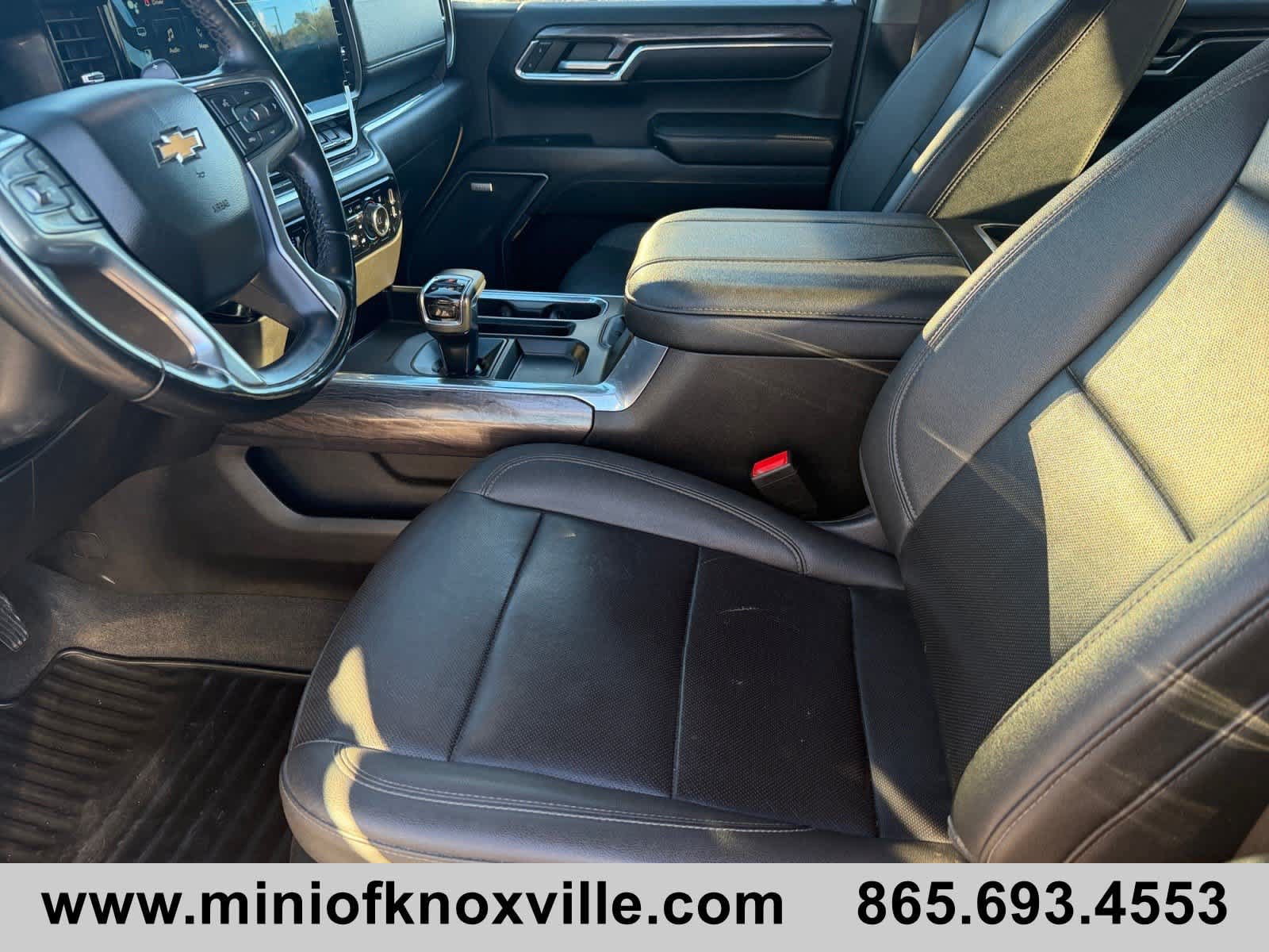 Used 2023 Chevrolet Silverado 1500 LTZ w/ LTZ Convenience Package II AWD/4WD image 12