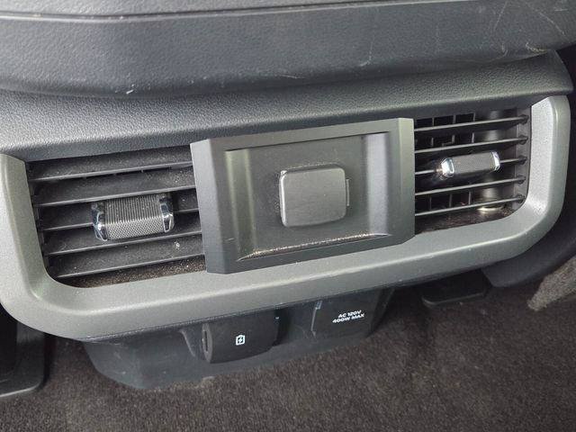 Used 2022 Ford F150 Lariat RWD image 13