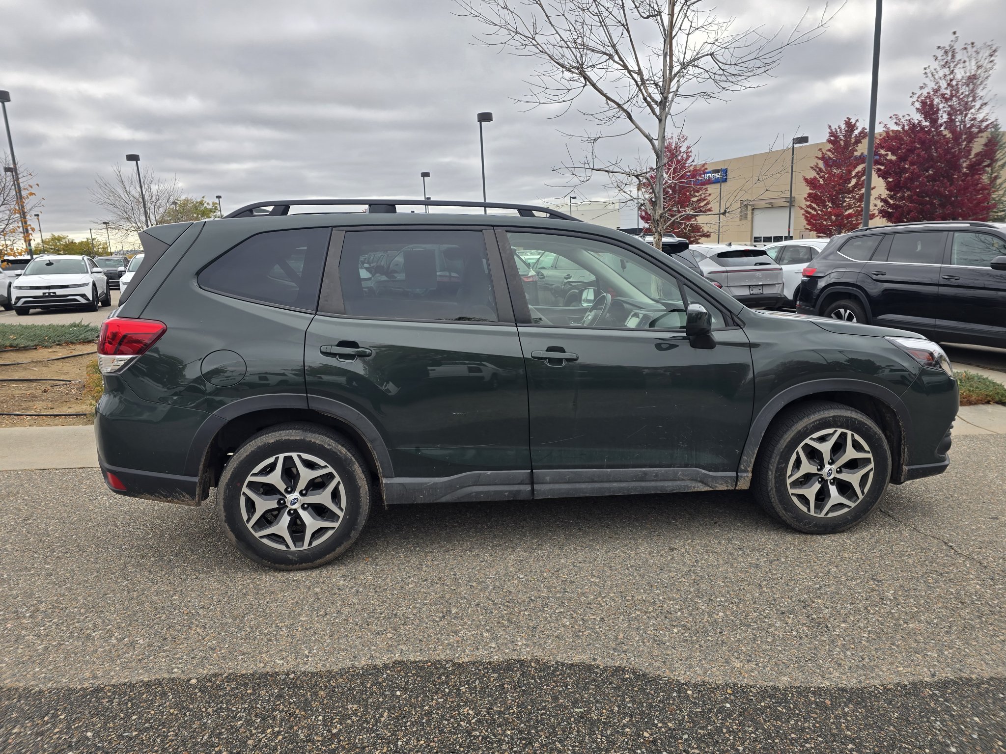 Used 2023 Subaru Forester Premium AWD/4WD image 7