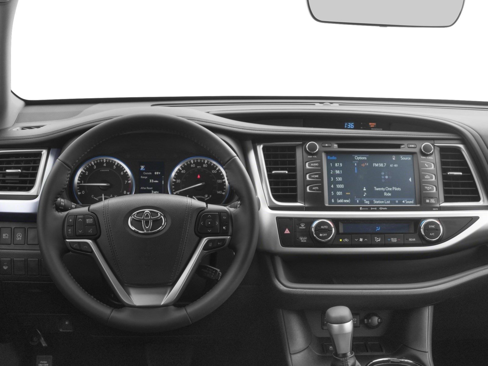 Used 2017 Toyota Highlander XLE AWD/4WD image 4